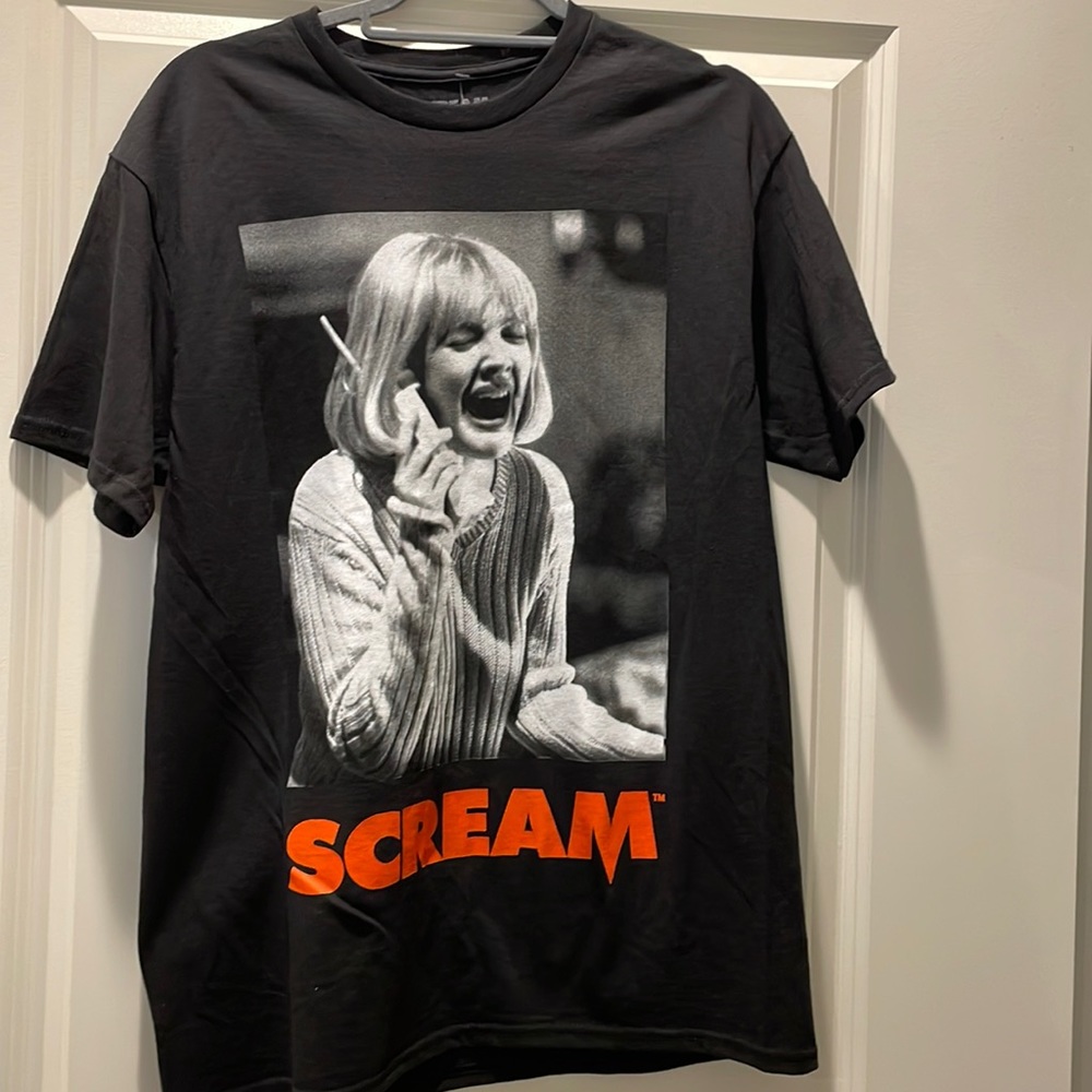 Scream movie tshirt size medium unisex. Brand new without tags.